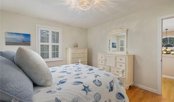 212 Orchard Woods Dr, North Kingstown, RI 02874
