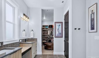 1916 S Meteor Way, Boise, ID 83712