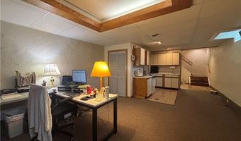 385 Cochran Rd, Aurora, OH 44202