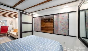 5 Arbutus Rd, Asheville, NC 28805