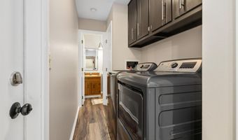 415 Duryea Dr, Auburn, IN 46706