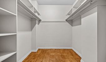 3001 VEAZEY Ter NW 201, Washington, DC 20008