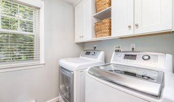 33 Lufkin Ln, Bristol, CT 06010