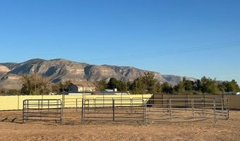 55 Suzy Ann St, Alamogordo, NM 88310