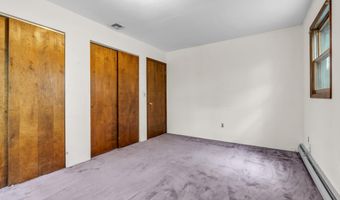 11 Phillips Mills Dr, Middletown, NJ 07748