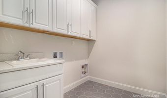 3343 Roseford Blvd, Ann Arbor, MI 48105