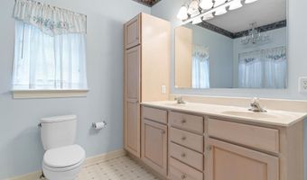121 CROOM MILLS Dr, Hockessin, DE 19707