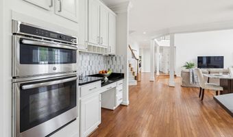 16502 HARBOUR TOWN Dr, Ashton, MD 20861