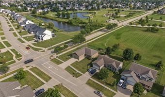 805 NW Reinhart Dr, Ankeny, IA 50023