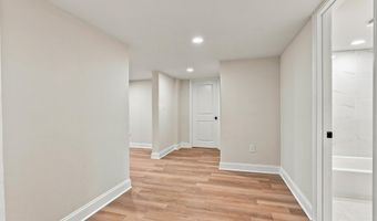 1006 26TH St S, Arlington, VA 22202
