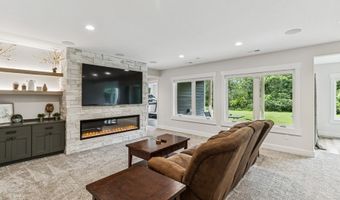 1836 Falcon Dr, Polk City, IA 50226
