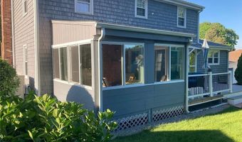 203 Lincoln Ave, Barrington, RI 02806