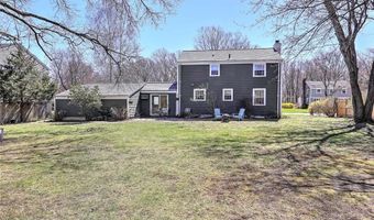 11 Pine Ave, Barrington, RI 02806