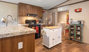 385 Rs County Road 3374, Emory, TX 75410