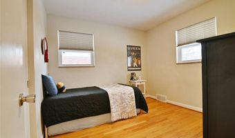 8314 Horst Dr, Affton, MO 63123