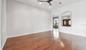 5303 MOON SHELL Dr, Apollo Beach, FL 33572