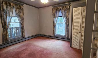 103 4th St, Bangor, ME 04401