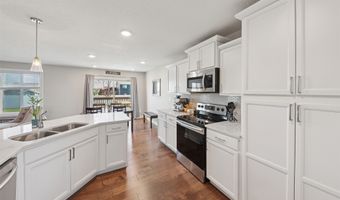 2301 NW Beechwood St, Ankeny, IA 50023