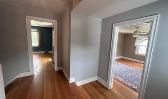 1207 8th St, Aurora, NE 68818