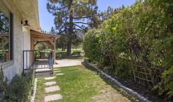6089 San Dimas Ave, Camarillo, CA 93012
