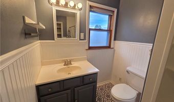 524 Pin Oak St, Adrian, MO 64720