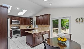 23 Watercress Ct, Coventry, RI 02816