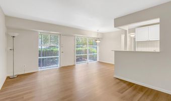 7758 DONNYBROOK Ct 101, Annandale, VA 22003