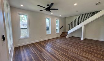 216 15th St, Apalachicola, FL 32320
