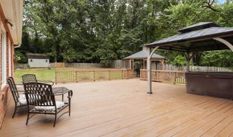 4100 DOWNING St, Annandale, VA 22003