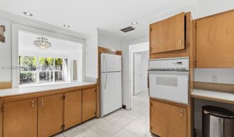 1 Harbour Way 108, Bal Harbour, FL 33154