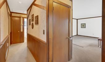 644 Berkeley Ave, Beachwood, NJ 08722