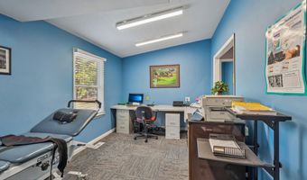 492 N Main St, Barnegat, NJ 08005