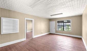 801 E 1st St, Alice, TX 78332