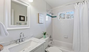 9803 DE PAUL Dr, Bethesda, MD 20817