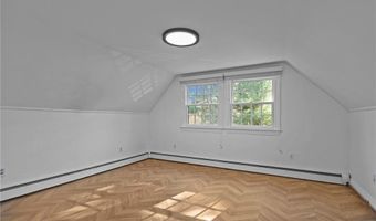 477 Hope Furnace Rd, Coventry, RI 02831