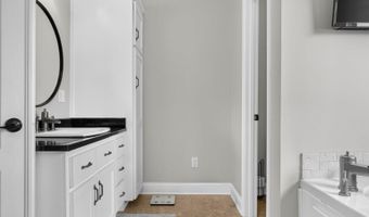125 Berkshire Ln, Albertville, AL 35950
