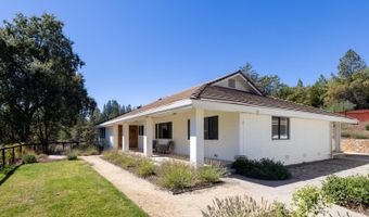 875 White Cottage Rd N, Angwin, CA 94508