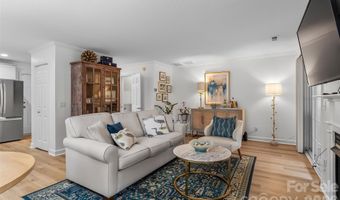 19 Willowick Dr, Asheville, NC 28803