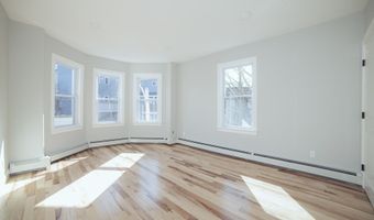 25 Edison Grn 2, Boston, MA 02125