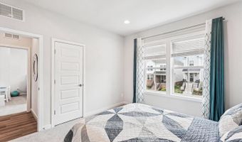 42023 SPRING AIR Dr, Brambleton, VA 20148