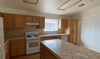 1372 Rubel Ln, Bullhead City, AZ 86442