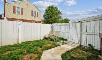 5812 N KINGS Hwy, Alexandria, VA 22303