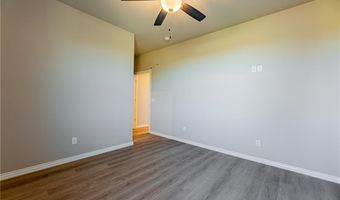 1403 SW Casuarina Dr 1, Bentonville, AR 72712