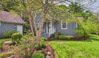 30 Forest Rd W, Bristol, RI 02809