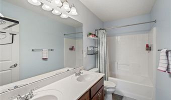 6877 Lasalle Cir NE, Albertville, MN 55301