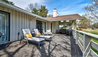 27 Apple Orchard Ln, Lake Wylie, SC 29710