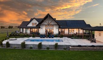 281 Lakeshore Dr, American Falls, ID 83211