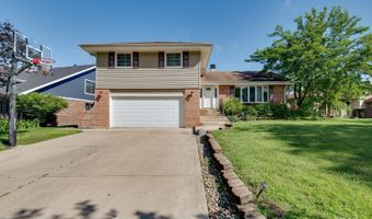 1233 N Hickory Trl, Addison, IL 60101