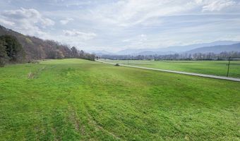 6387 Airport Rd, Andrews, NC 28901