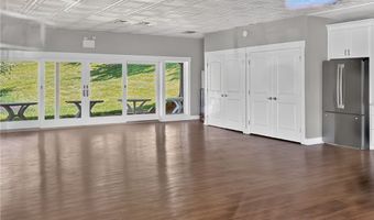 8101 Revere Pl, Aliquippa, PA 15001